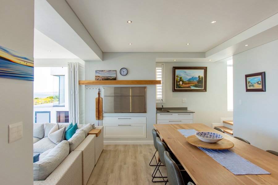 5 Bedroom Property for Sale in Calypso Beach Western Cape